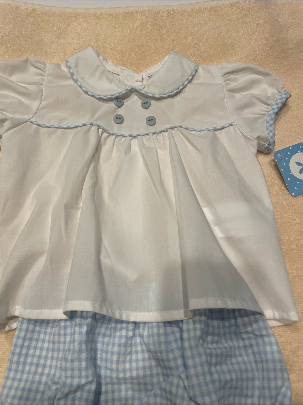 Baby outfits in blue and white. 5 outfits and 3 pairs of shorts - Picture 10 of 13